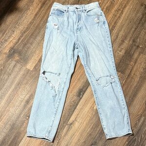 PacSun Light Wash Distressed Boyfriend Jeans